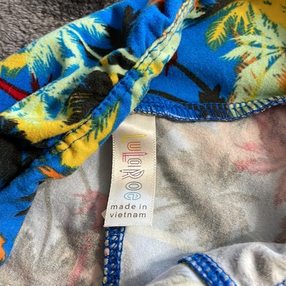LuLaRoe palm tree leggings - Picture 2 of 3